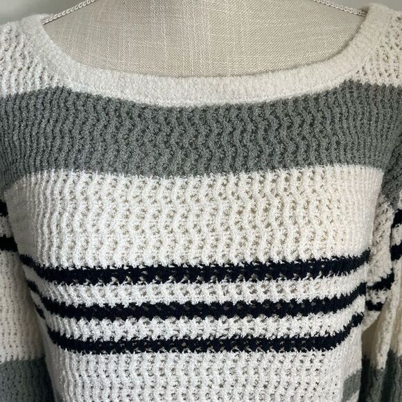 Striped Grey Black Striped Round Neck Loose Knit Sweater Women’s Size Small - Picture 4 of 8